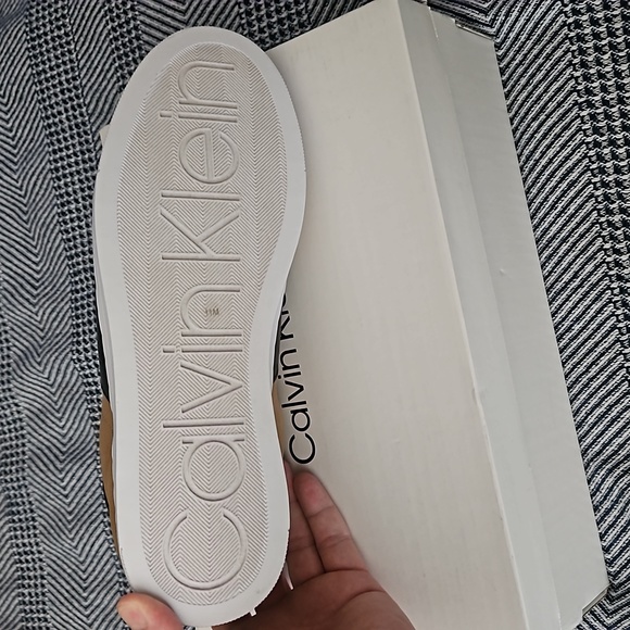 Calvin Klein "Neto 3" Sneakers.BRAND NEW IN ORIGINAL BOX.NEVER WORN/TRIED ON'!! - Picture 6 of 8